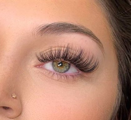 Elegant Russian volume lash extensions Orange County - Wispy Russian volume lashes professional salon OC