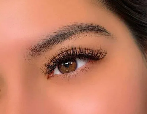 Natural hybrid lash extensions Orange County - Classic volume mix professional lash salon OC